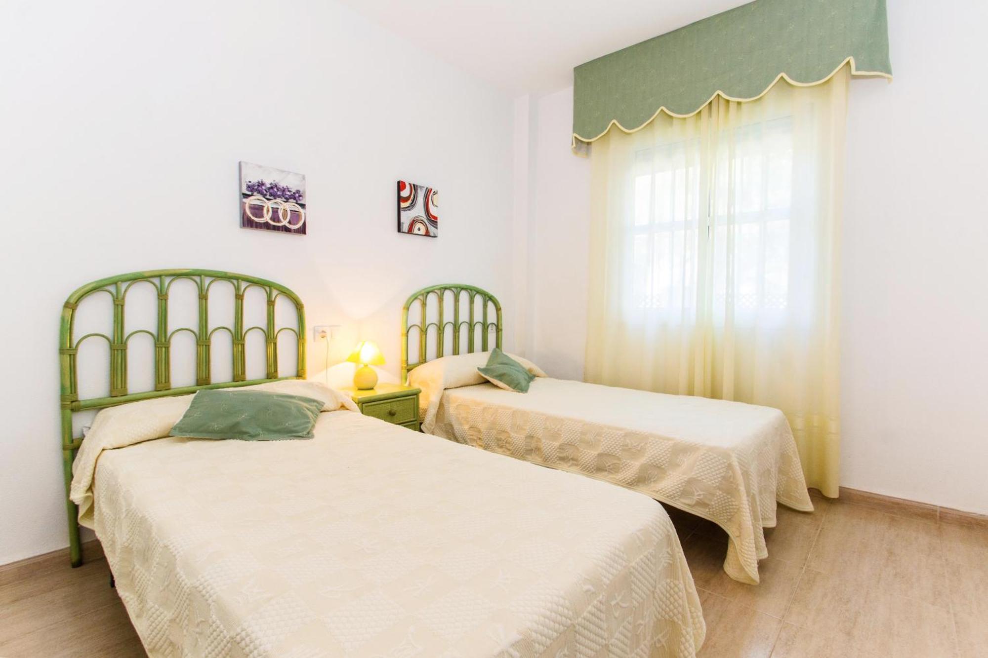 Apartamentos Rotonda Conil de la Frontera Szoba fotó