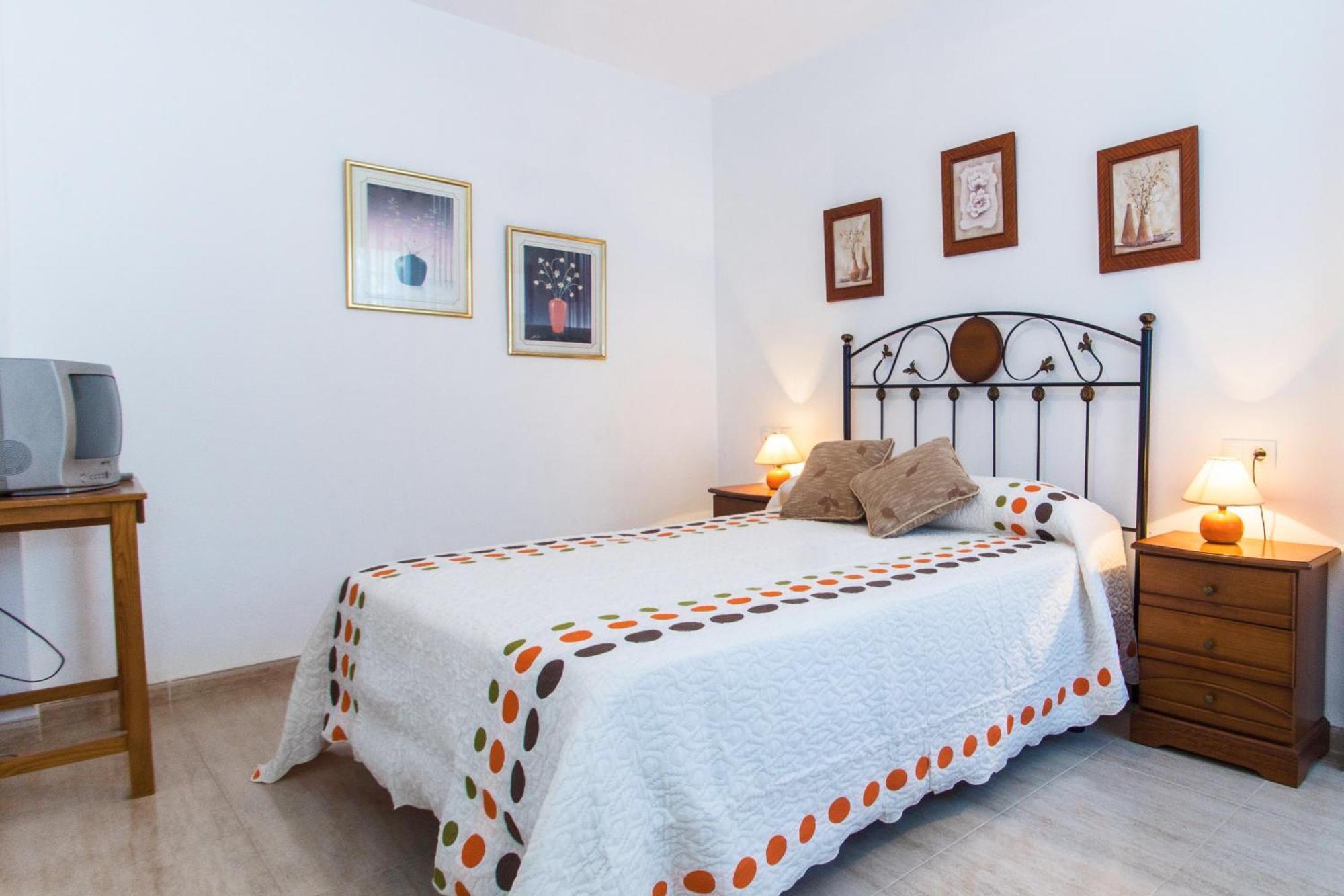 Apartamentos Rotonda Conil de la Frontera Szoba fotó