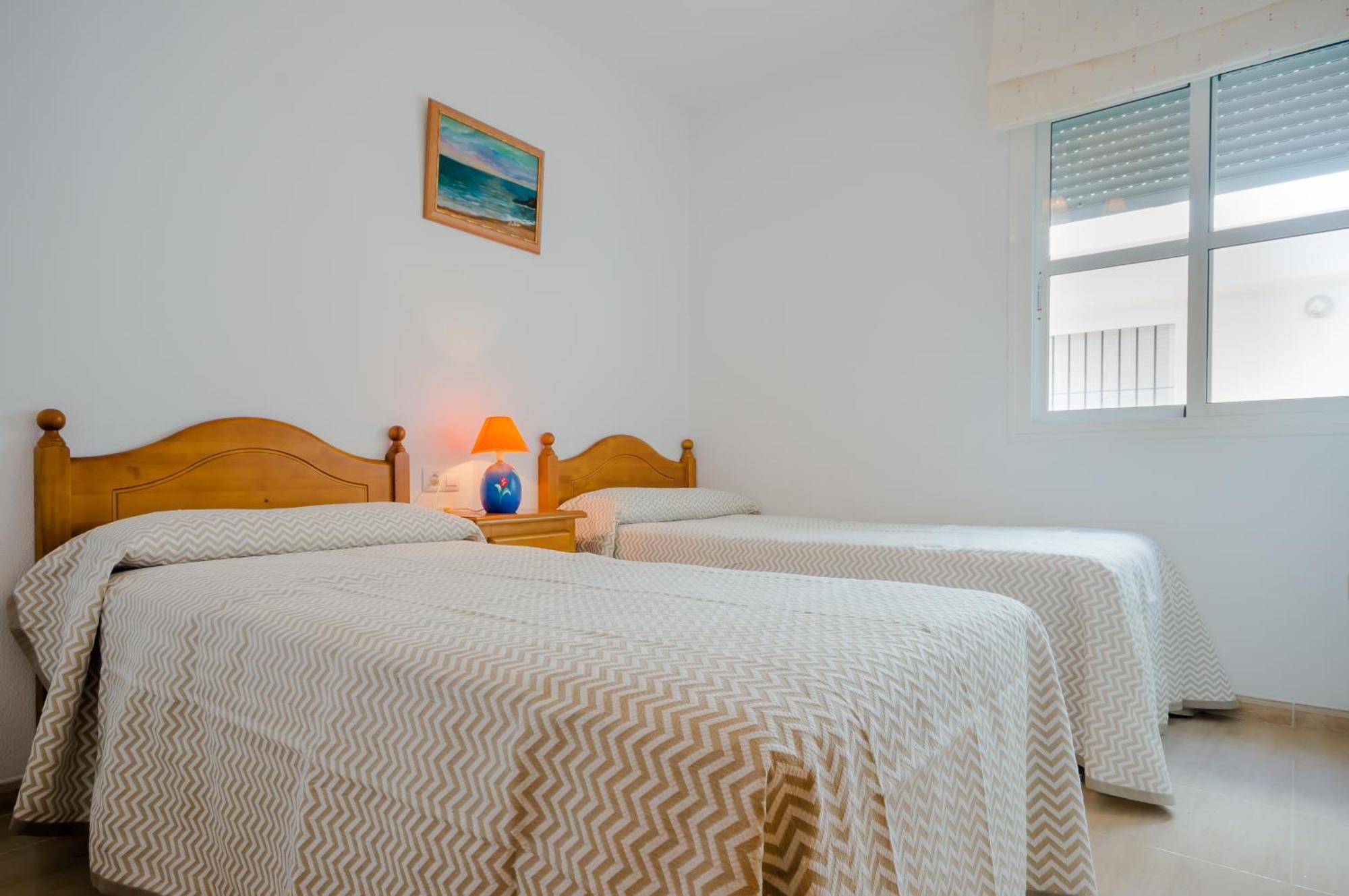 Apartamentos Rotonda Conil de la Frontera Szoba fotó