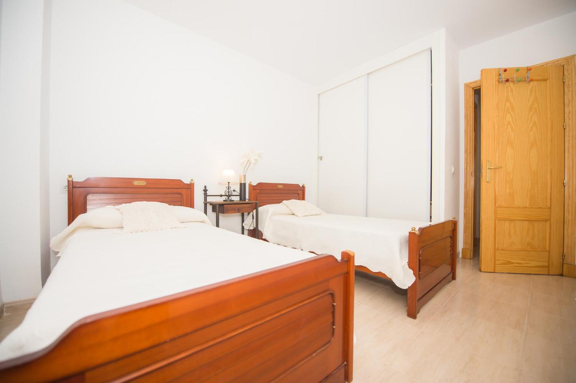 Apartamentos Rotonda Conil de la Frontera Szoba fotó