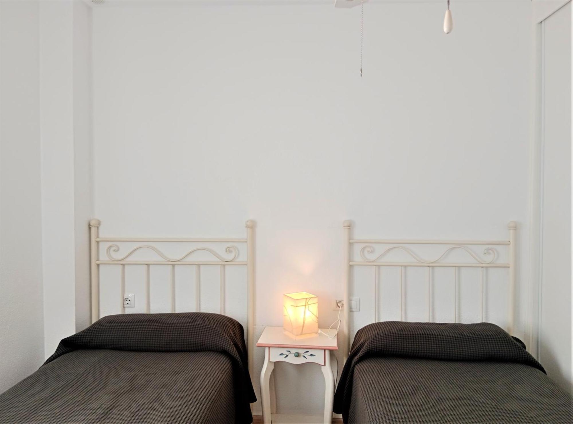 Apartamentos Rotonda Conil de la Frontera Szoba fotó